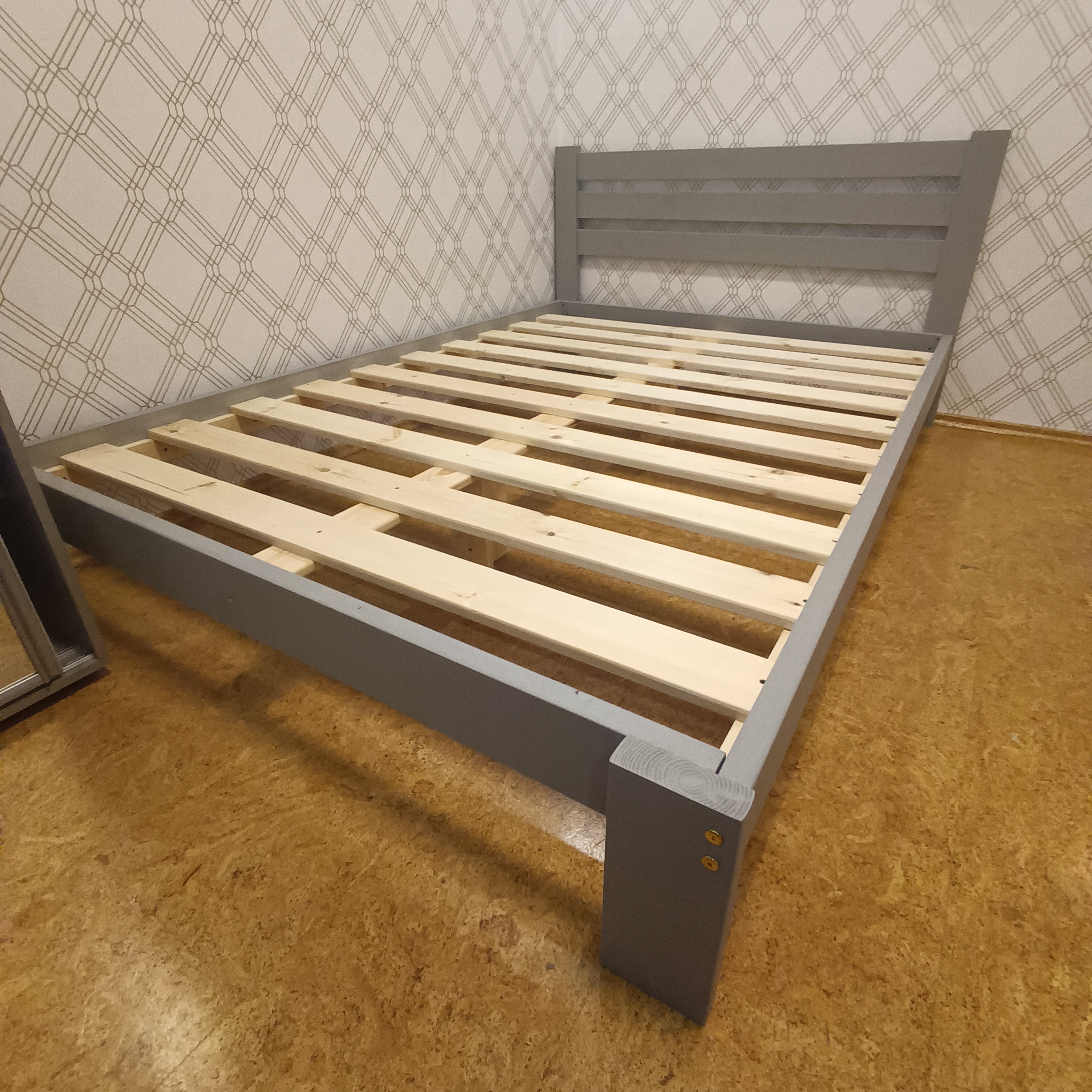 Деревянная кровать "Классик 3-30" Серая